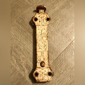 9336 Antique Victorian Spring Loaded Floral Emb. Lock Push Button cast metal